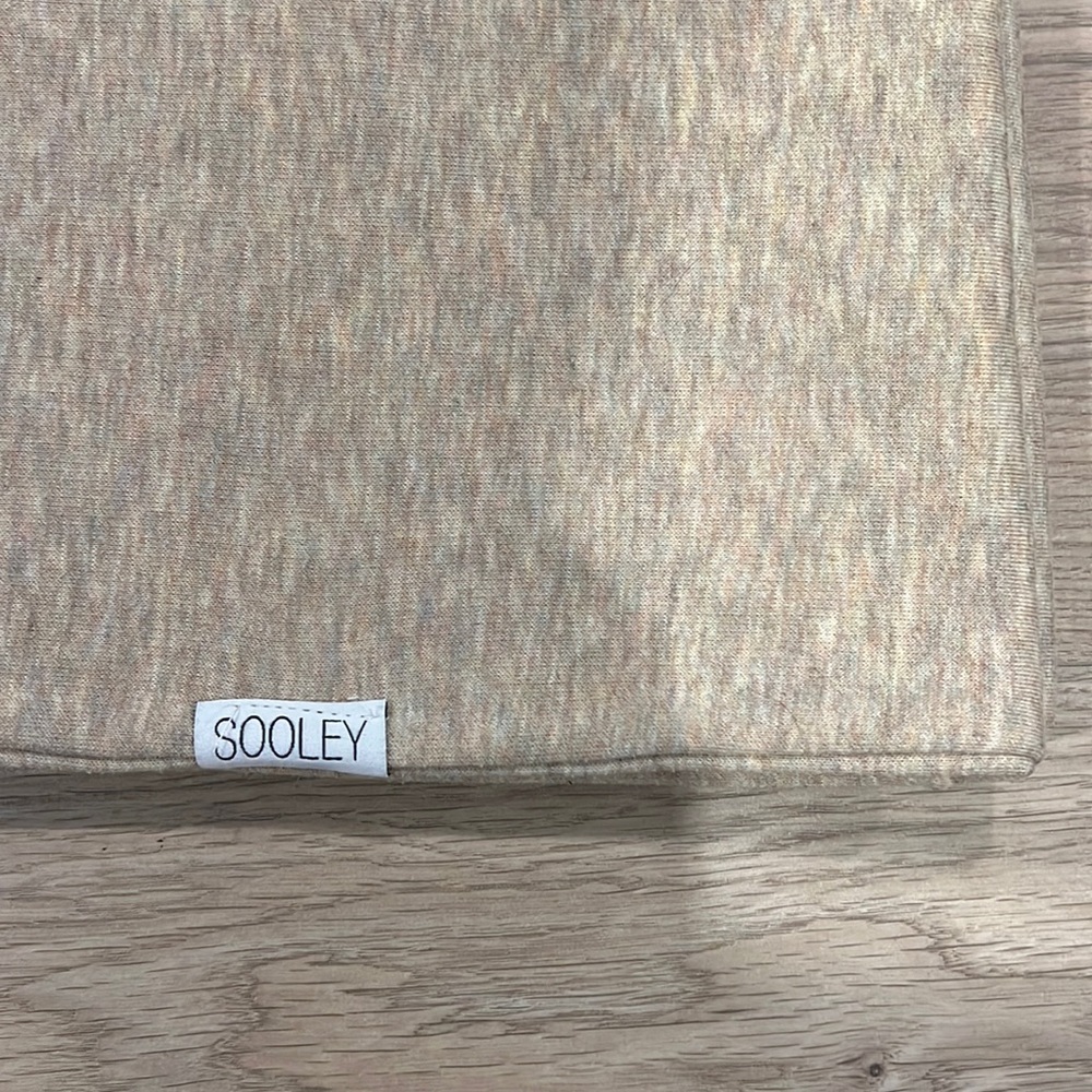 SOOLEY scarf